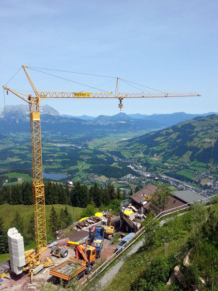 Hocheckhütte am Hahnenkamm